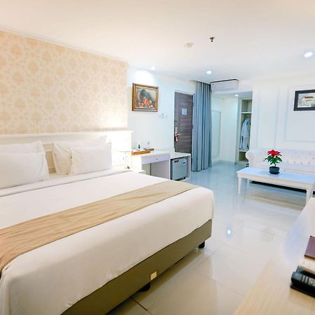 The Cube Hotel Malioboro, Azana Hotels Collection Γιογκιακάρτα Εξωτερικό φωτογραφία
