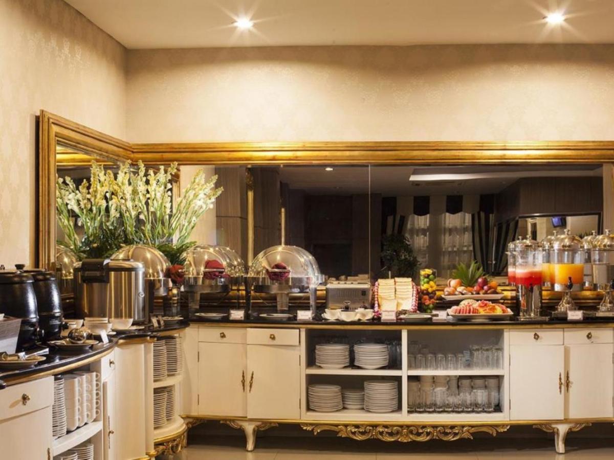 The Cube Hotel Malioboro, Azana Hotels Collection Γιογκιακάρτα Εξωτερικό φωτογραφία