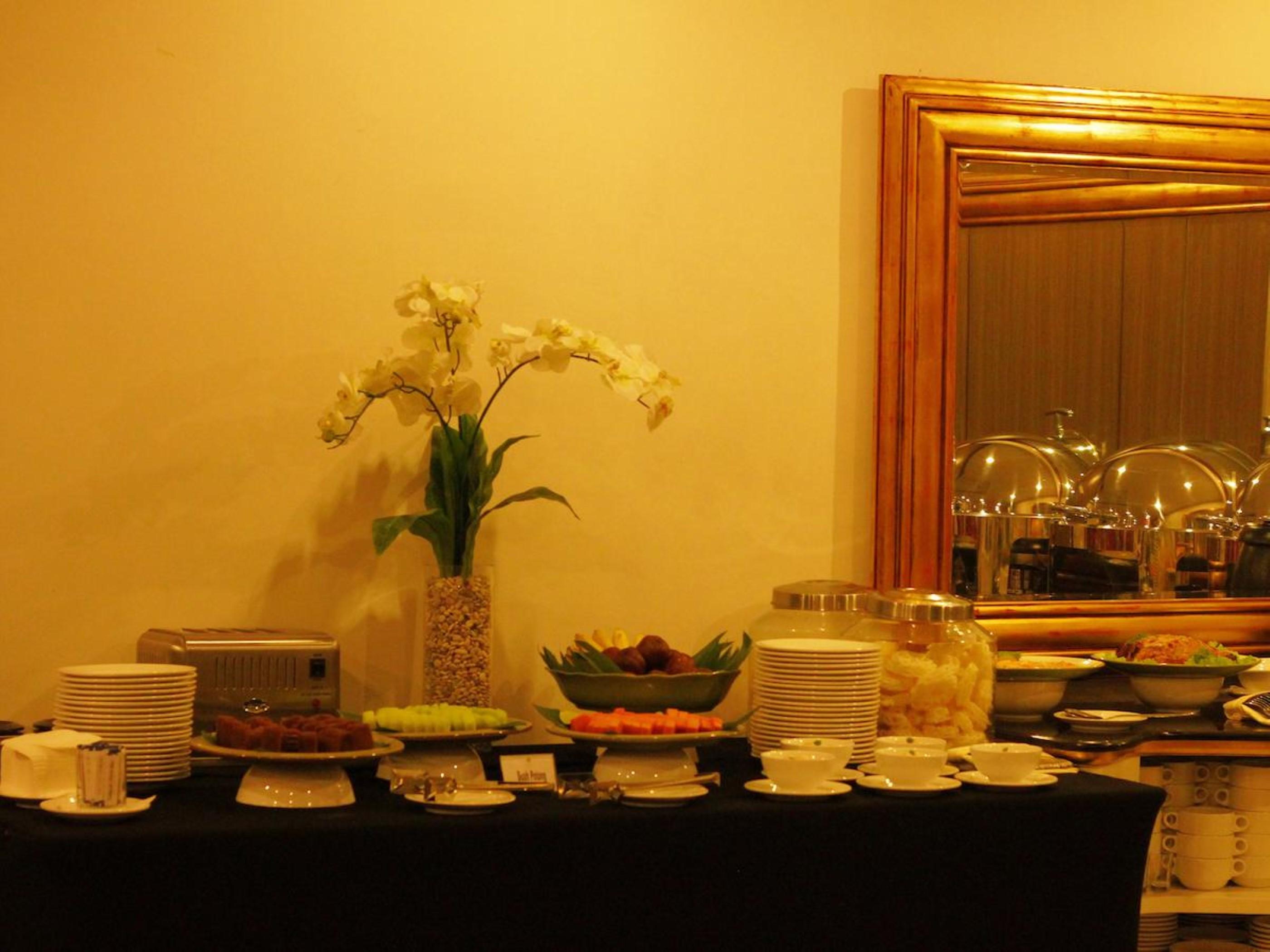 The Cube Hotel Malioboro, Azana Hotels Collection Γιογκιακάρτα Εξωτερικό φωτογραφία