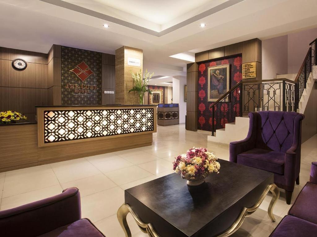 The Cube Hotel Malioboro, Azana Hotels Collection Γιογκιακάρτα Εξωτερικό φωτογραφία