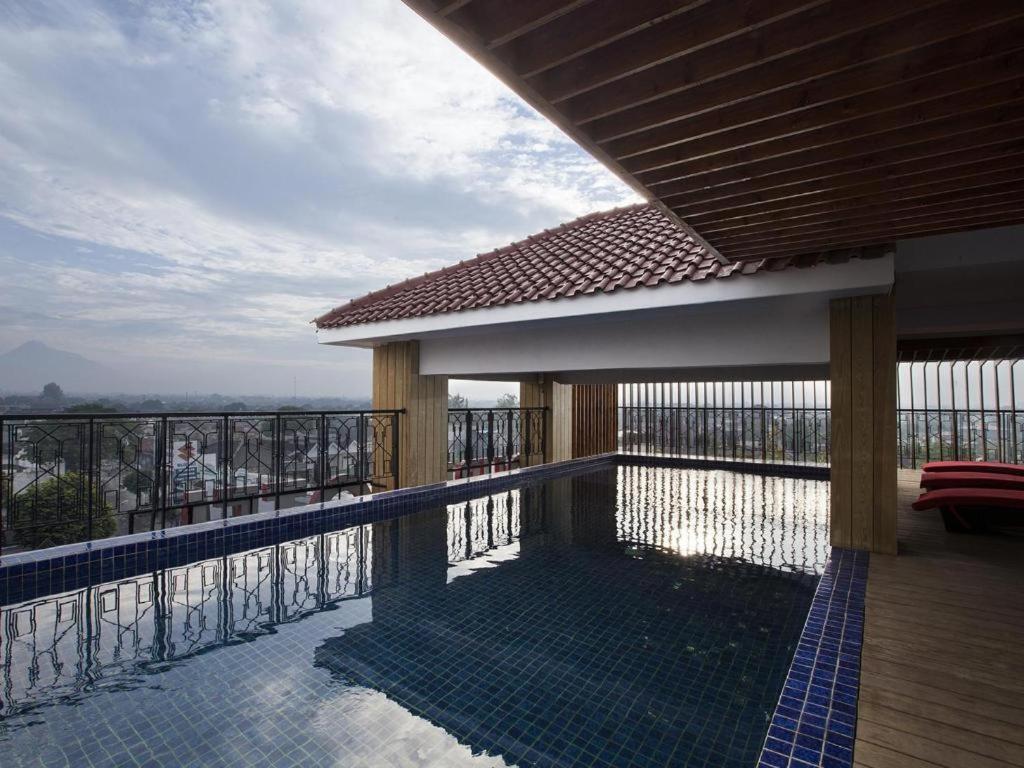 The Cube Hotel Malioboro, Azana Hotels Collection Γιογκιακάρτα Εξωτερικό φωτογραφία