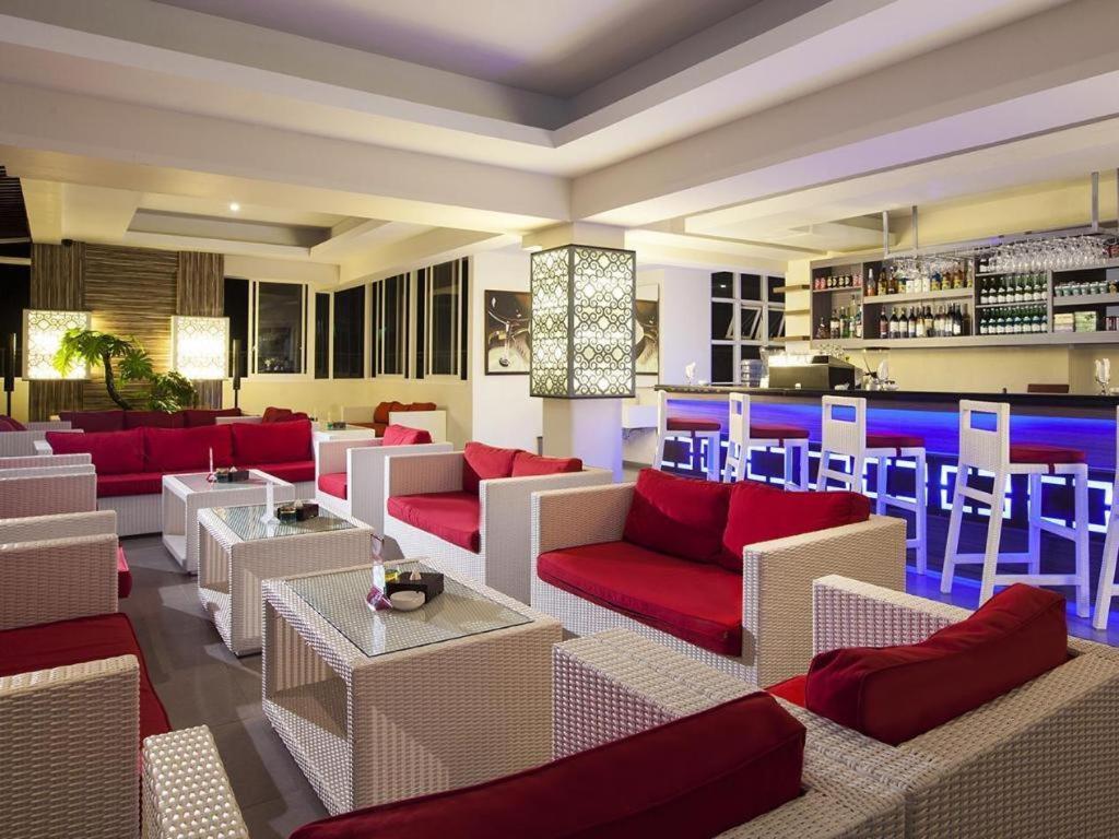 The Cube Hotel Malioboro, Azana Hotels Collection Γιογκιακάρτα Εξωτερικό φωτογραφία