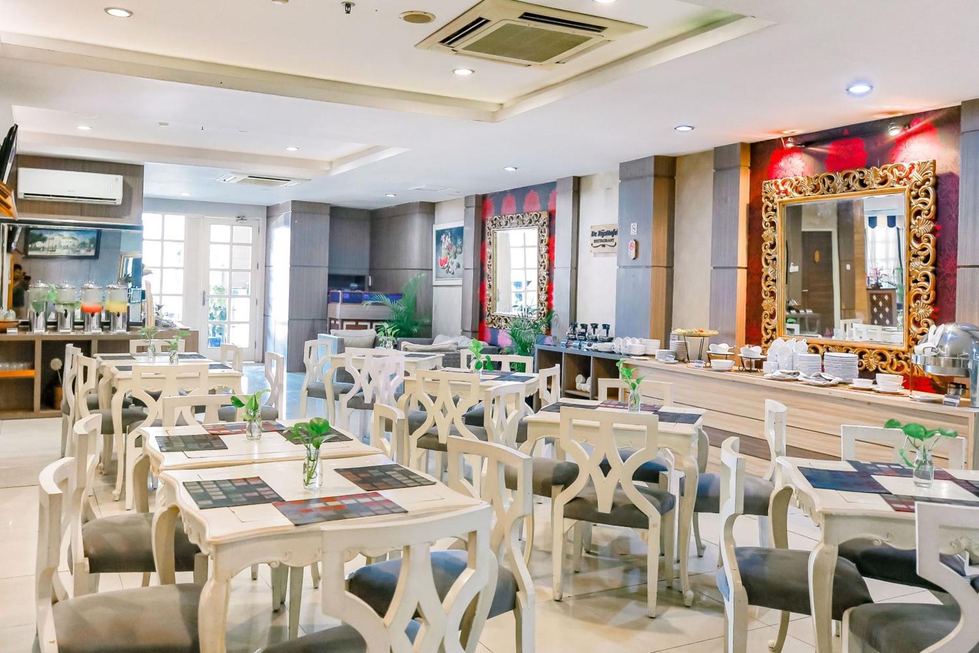 The Cube Hotel Malioboro, Azana Hotels Collection Γιογκιακάρτα Εξωτερικό φωτογραφία